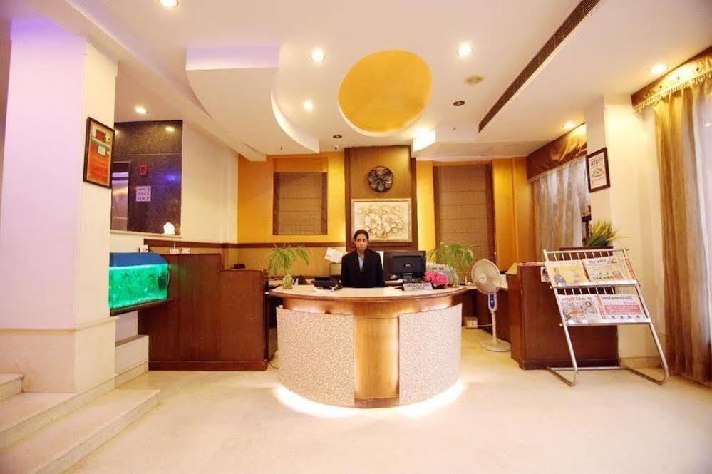 Oyo 1227 Hotel Rousha Inn Ghaziabad Ngoại thất bức ảnh